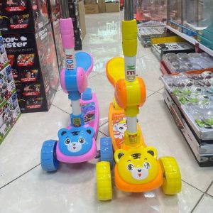اسکوتر موزیکال چراغ دار 01