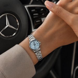 ساعت زنانه کاسیو گرد بند استیل صفحه آبی روشن (E) کد W050(p1)