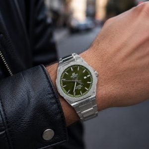 ساعت مردانه کاسیو Edifice بند استیل صفحه سبز (E) کد (p3)W118