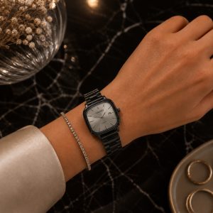 ساعت زنانه کاسیو کلاسیک اولد مانی وینتیج BT مشکی صفحه نقرهای کد W396(p)