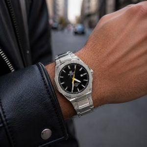ساعت مردانه کاسیو Edifice بند استیل صفحه مشکی (E) کد W117 (nx)