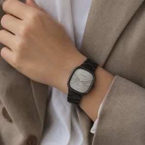 ساعت کاسیو کلاسیک اولد مانی وینتیج مشکی با صفحه تیتانیومی کد W140(p)