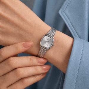 ساعت زنانه کاسیو کلاسیک اولد مانی وینتیج SG نقرهای کد W401(p)